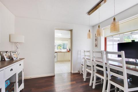 67 Appledore Crescent, Sidcup, DA14 6RG