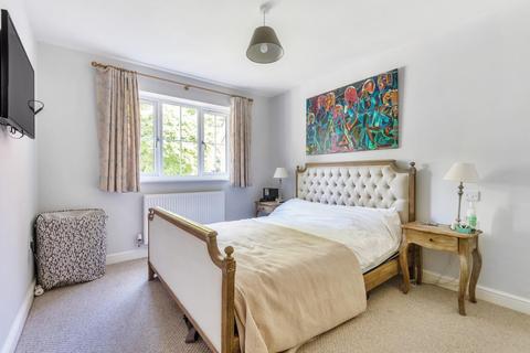 Oak Tree House Barnett Lane, Wonersh, Guildford, GU5 0RZ