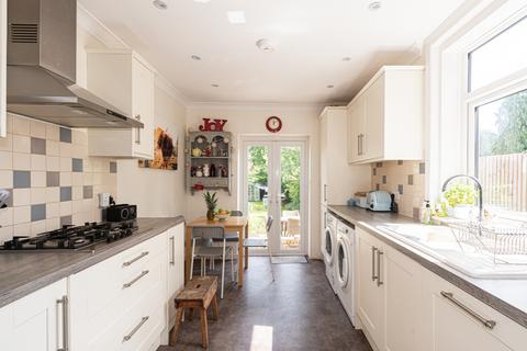 29 Rectory Lane, Ashtead, KT21 2BA