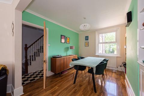 29 Rectory Lane, Ashtead, KT21 2BA