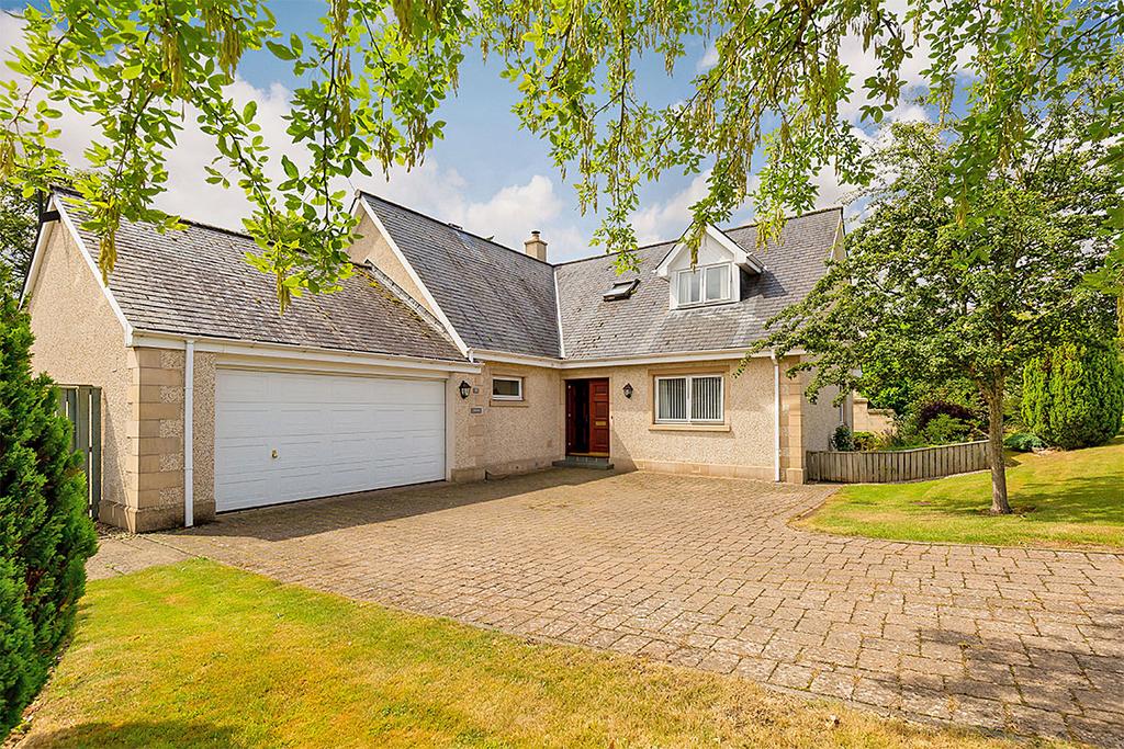 24 Broomlands, Kelso TD5 7PR 4 bed detached house £475,000