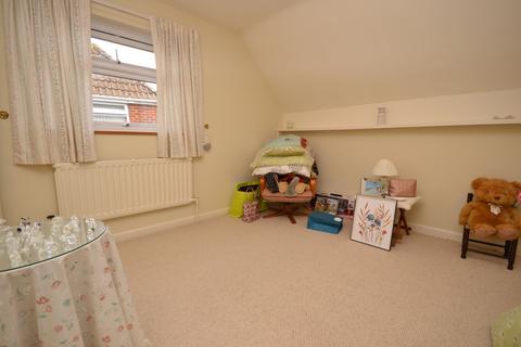 19 Anderson Road, Bishopdown, Salisbury, SP1 3DX