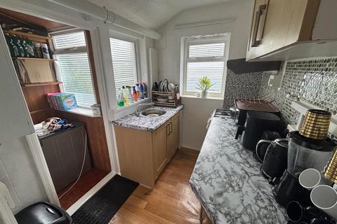 3 bedroom end of terrace house for sale, Gordon Road, Chatham, ME4