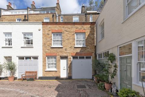 26 Radley Mews, London, W8 6JP