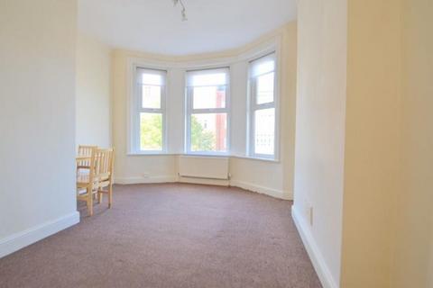1 bedroom apartment to rent, High Road,  North Finchley,  N12