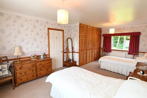 8 Netheredge Close, Knaresborough, HG5 9BZ