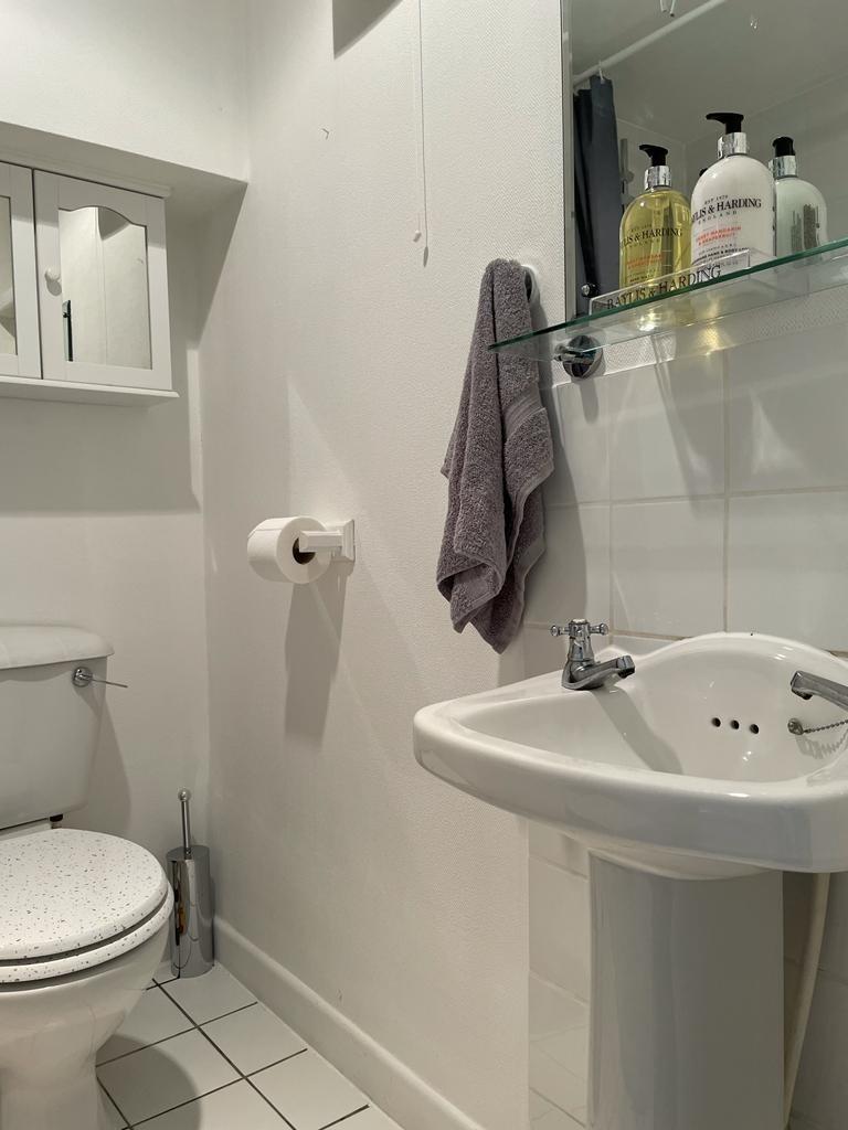 Apartment in Westbourne - More