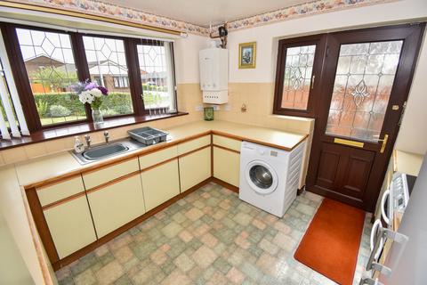 16 Bowgreave Close, Blackpool, FY4 5RD