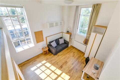 Studio to rent, Princess Beatrice House, Chelsea, London, SW10