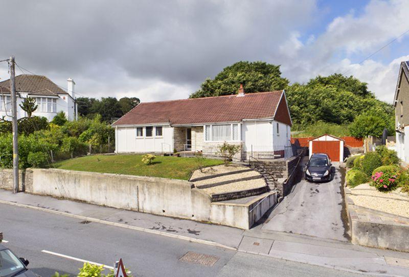 Fountain Hall Terrace, Carmarthen 4 bed detached bungalow £159,950