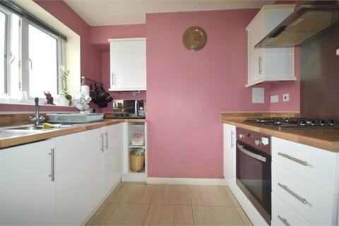 2 bedroom apartment for sale - Hales Court, Ley Farm Close, Watford, Hertfordshire, WD25
