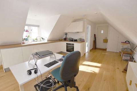 Studio to rent, Manor Rise, Maidstone ME14 4DB