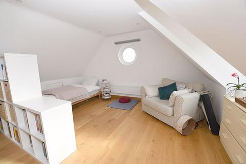 Studio to rent, Manor Rise, Maidstone ME14 4DB