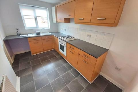 3 bedroom semi-detached house to rent, Hainford Close, Sunderland