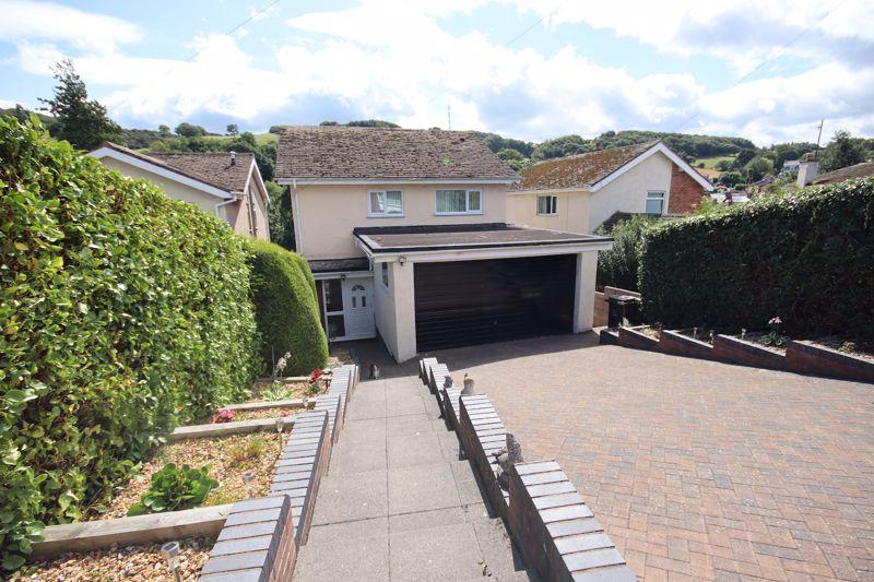 Maes Gweryl, Conwy 4 bed detached house £338,000