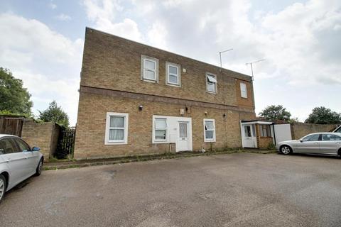 Flat 1a, 21 The Renown, Shoeburyness, Southend-on-sea, SS3 9UU