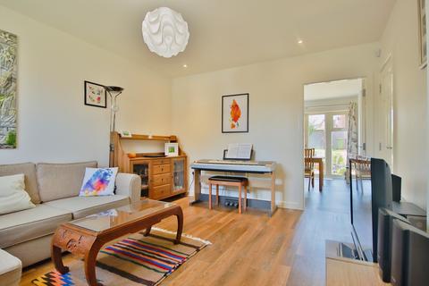 56 Dalziel Drive, Whittington, Worcester, WR5 2QY