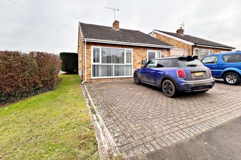 3 bedroom bungalow for sale, Woodlands Close, Drakes Broughton