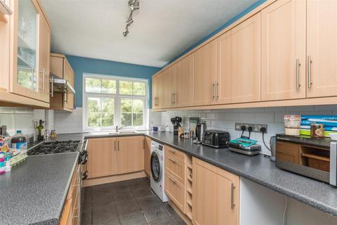 31, Regency Court Withdean Rise, Brighton, BN1 6YG