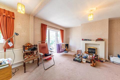 1 Broadmead, Burton Joyce, Nottingham, NG14 5FL