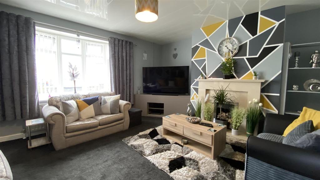 Parkside Crescent, Seaham 4 bed terraced house £89,950