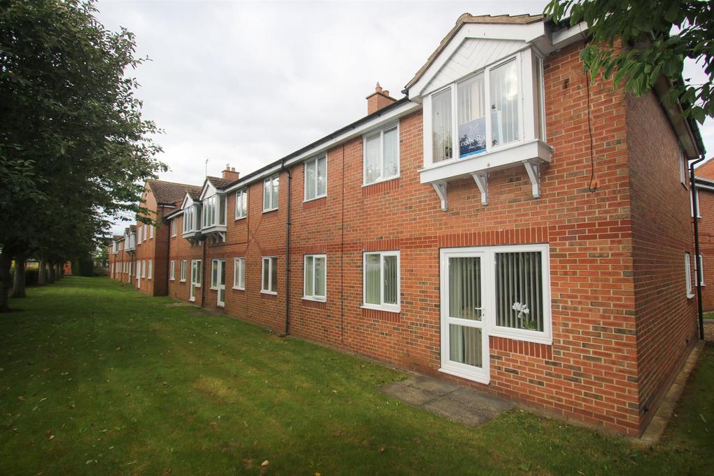 Burlington Gardens, Bridlington 2 bed retirement property £64,950