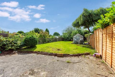 40 Aperfield Road, Biggin Hill, Westerham, TN16 3LX