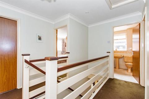 40 Aperfield Road, Biggin Hill, Westerham, TN16 3LX