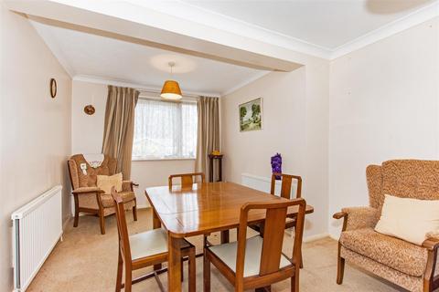 40 Aperfield Road, Biggin Hill, Westerham, TN16 3LX