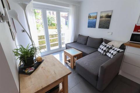 6 Birds Hill, Heath And Reach, Leighton Buzzard, LU7 0AD