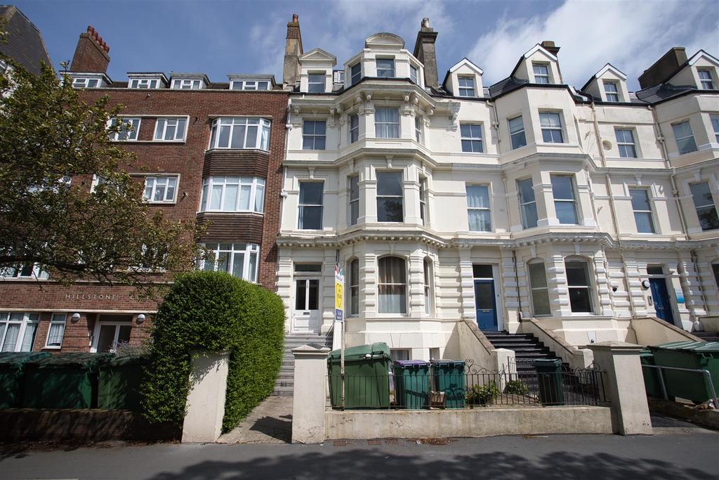 Castle Hill Avenue, Folkestone 2 bed flat £850 pcm (£196 pw)