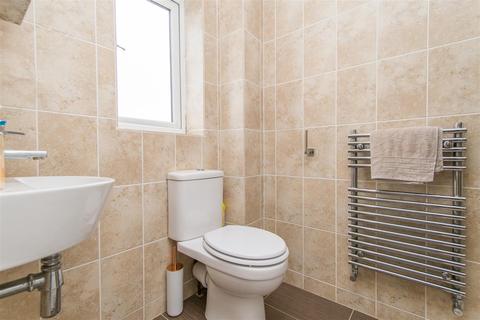 87 Cromwells Meadow, Crediton, EX17 1JZ