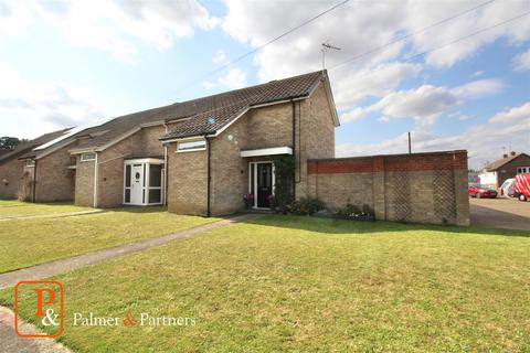 10 Flindell Drive, Bramford, Ipswich, IP8 4ES
