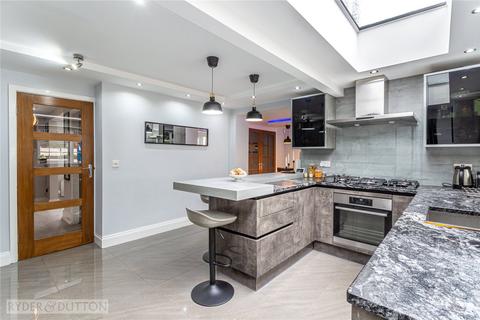 13 Cotswold Drive, Royton, Oldham, OL2 5HD