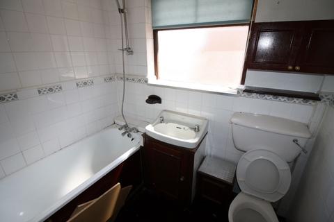 42 Hurstfield Crescent, Hayes, UB4 8DW