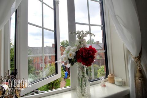 26 Bishopsholme Road, Sheffield, S5 7DF