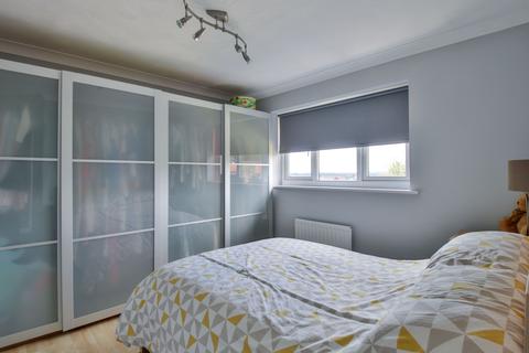 1 Browside Close, Rochdale, OL16 2QH