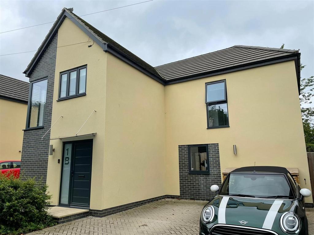 Rowley, Cam, Dursley, GL11 5NT 3 bed detached house £340,000