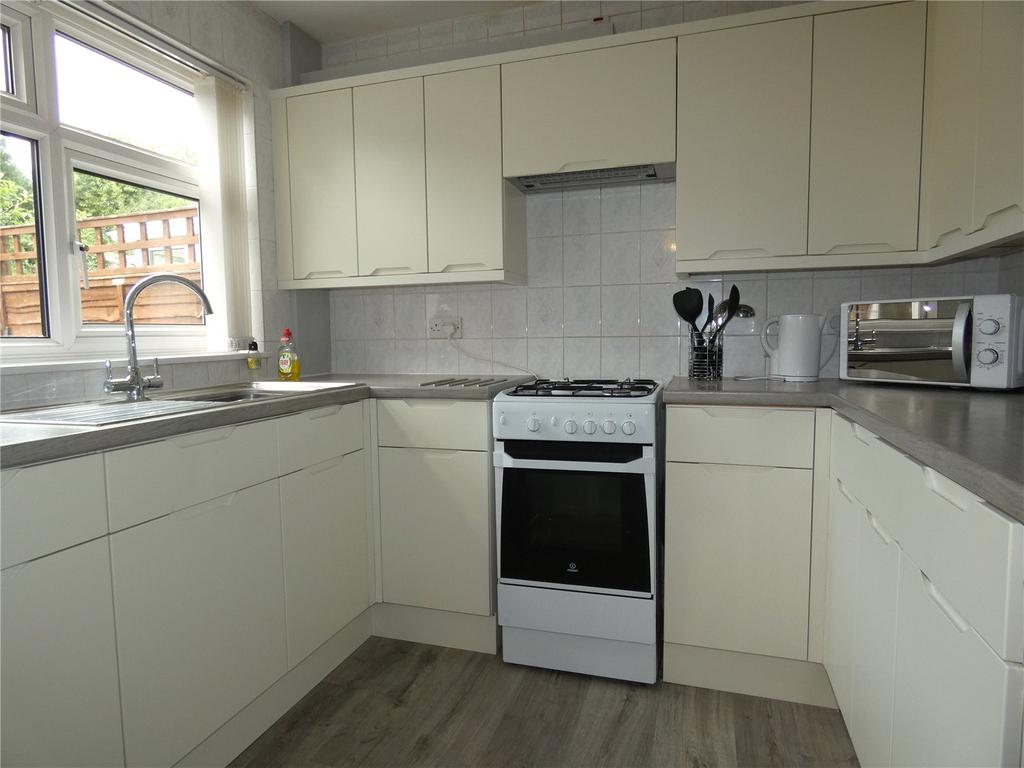 Ramsey Close, Canterbury, Kent, CT2 3 bed terraced house £1,350 pcm