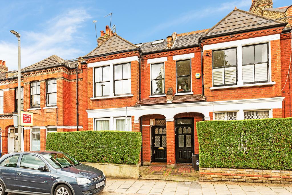 Franciscan Road, Tooting, London, SW17 3 bed apartment £625,000