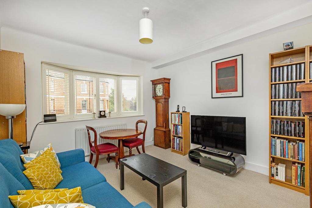 Marius Road, Balham, London, SW17 2 bed apartment £575,000