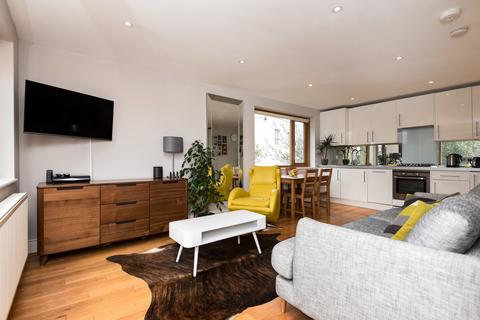 1 bedroom flat for sale, Kings Mews, Clapham, London, SW4