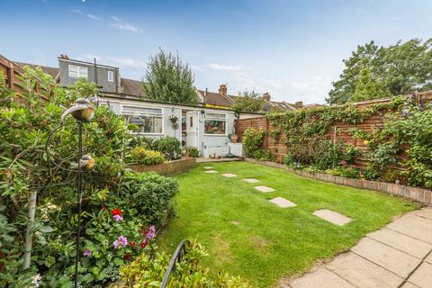 85 Park Avenue, Mitcham, CR4 2ES
