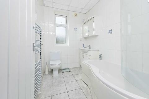 85 Park Avenue, Mitcham, CR4 2ES
