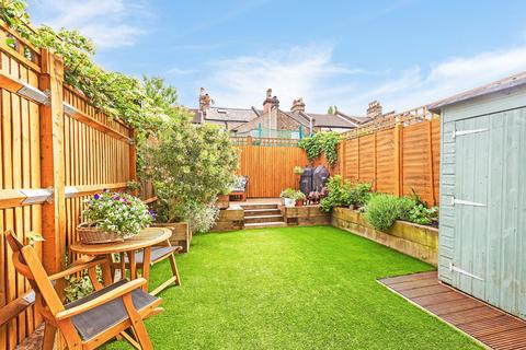 17 Edgington Road, London, SW16 5BS