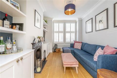 32 Queens Road, New Malden, KT3 6BX