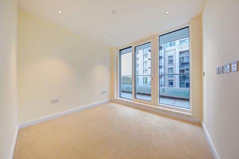 3 bedroom flat for sale, Cascade Court, Sopwith Way, Battersea, SW11