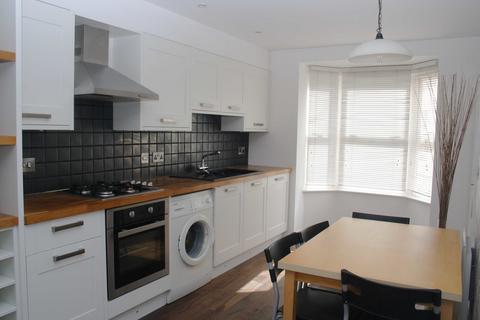 2 bedroom property to rent, St Jacobs Place , Canterbury