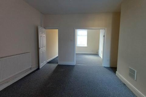 2 bedroom terraced house to rent, Stortford St, Grimsby, DN31