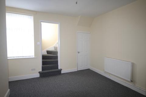 2 bedroom terraced house to rent, Stortford St, Grimsby, DN31